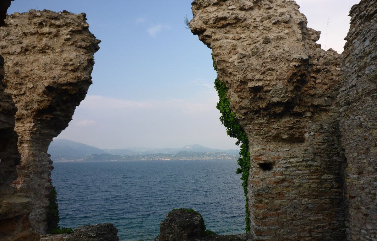 grotto catullus lake garda italy