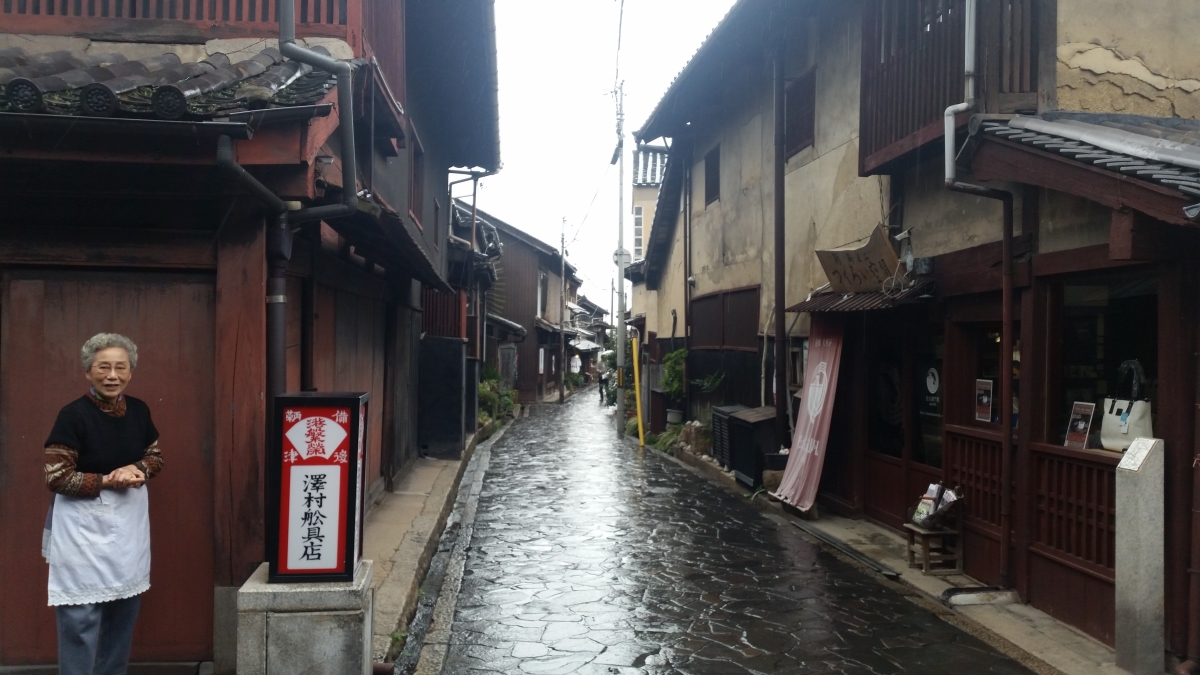 Owner of maritime shop tomonoura traveljapan